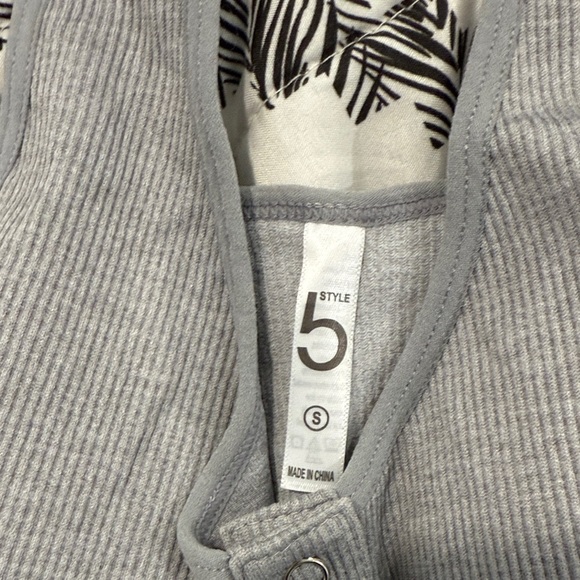 Gray Ribbed Bra Top - Picture 3 of 3